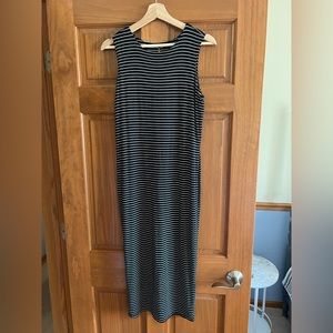 ATHLETA BLACK & WHITE STRIPE TWIST BACK MIDI DRESS SIZE S